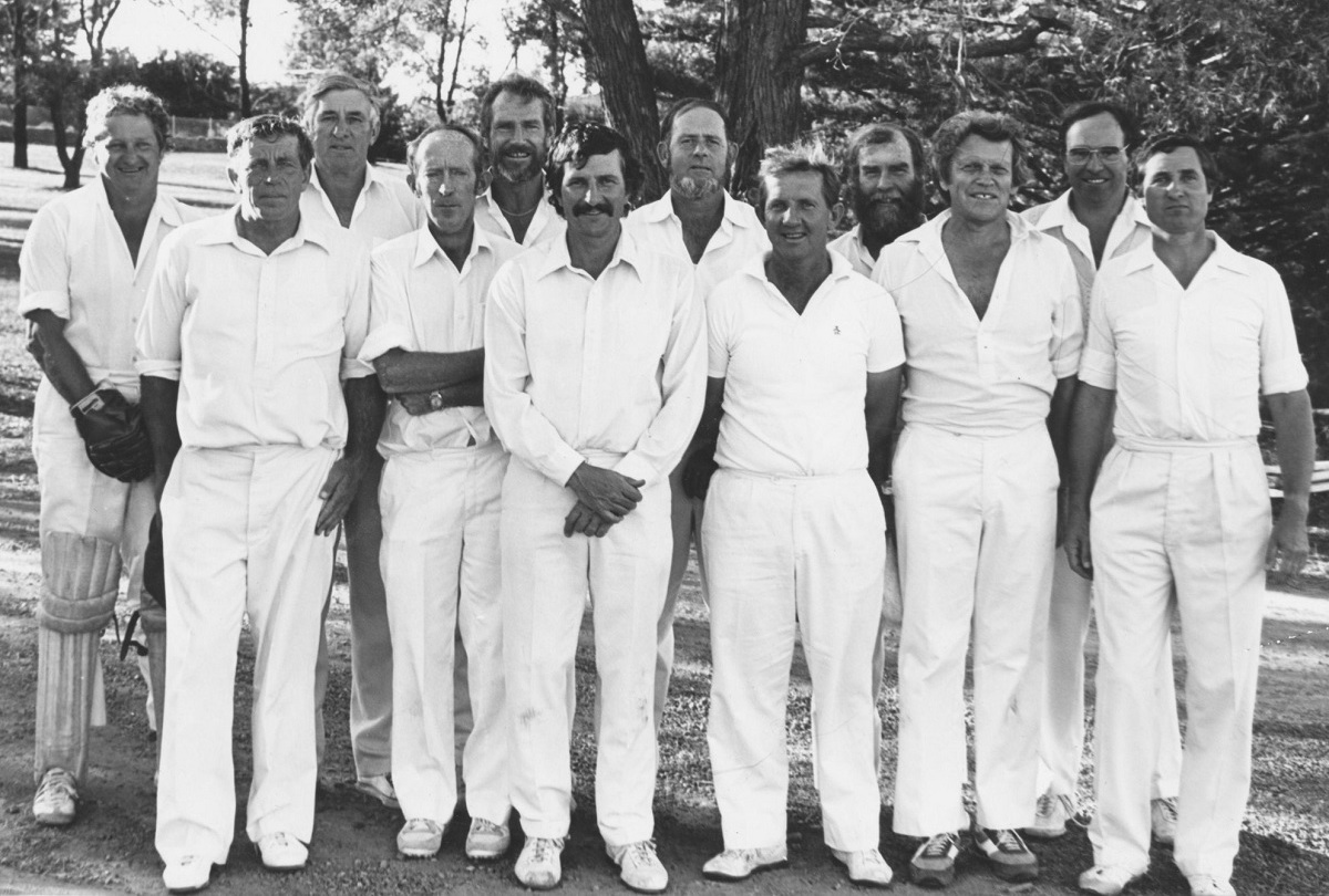 Waratahs Cricket Club Reserve Grade Premiers in Armidale 1980-81